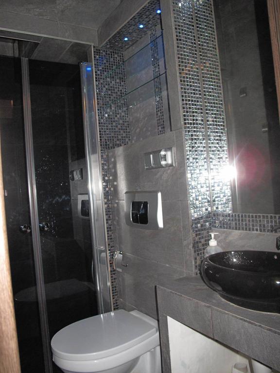 Apartament Neon غدينيا الغرفة الصورة